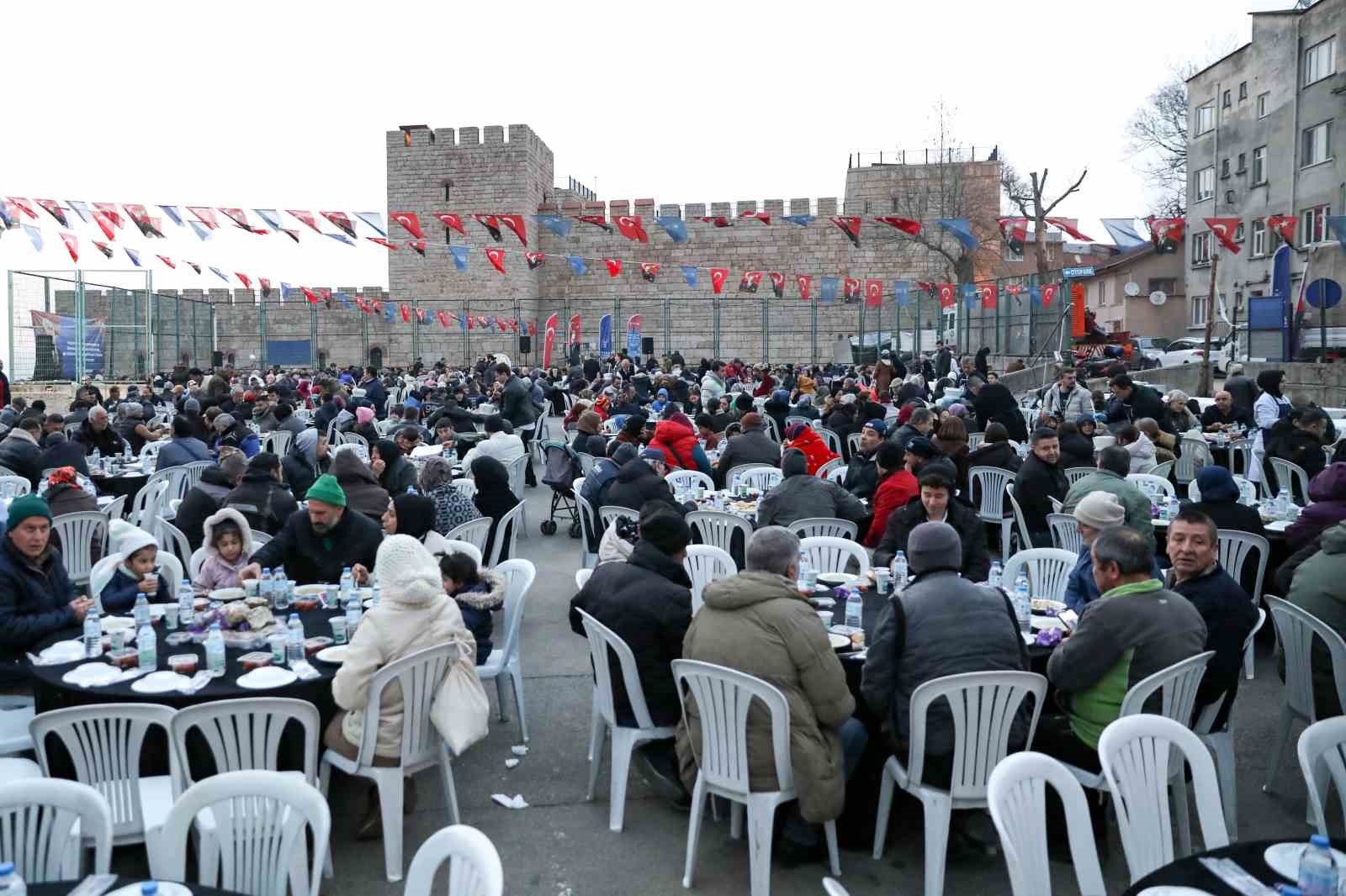 baskan bozbey paylasma duygusunu arttiriyoruz 4 IjXD19vI