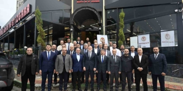 baskan-burkay-mussiad-uyeleri-ile-bulustu-V8XEzIBn.jpg