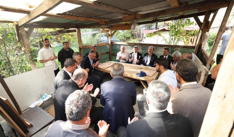 baskan-buyukakindan-acili-ailelere-taziye-ziyareti-bu-aci-hepimizin-YW8sb6yN.jpg