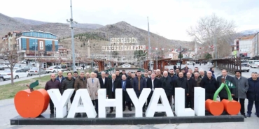 baskan-buyukkilictan-yahyali-ve-yesilhisara-ramazan-ayi-ziyaretleri-KUCQIJPK.jpg