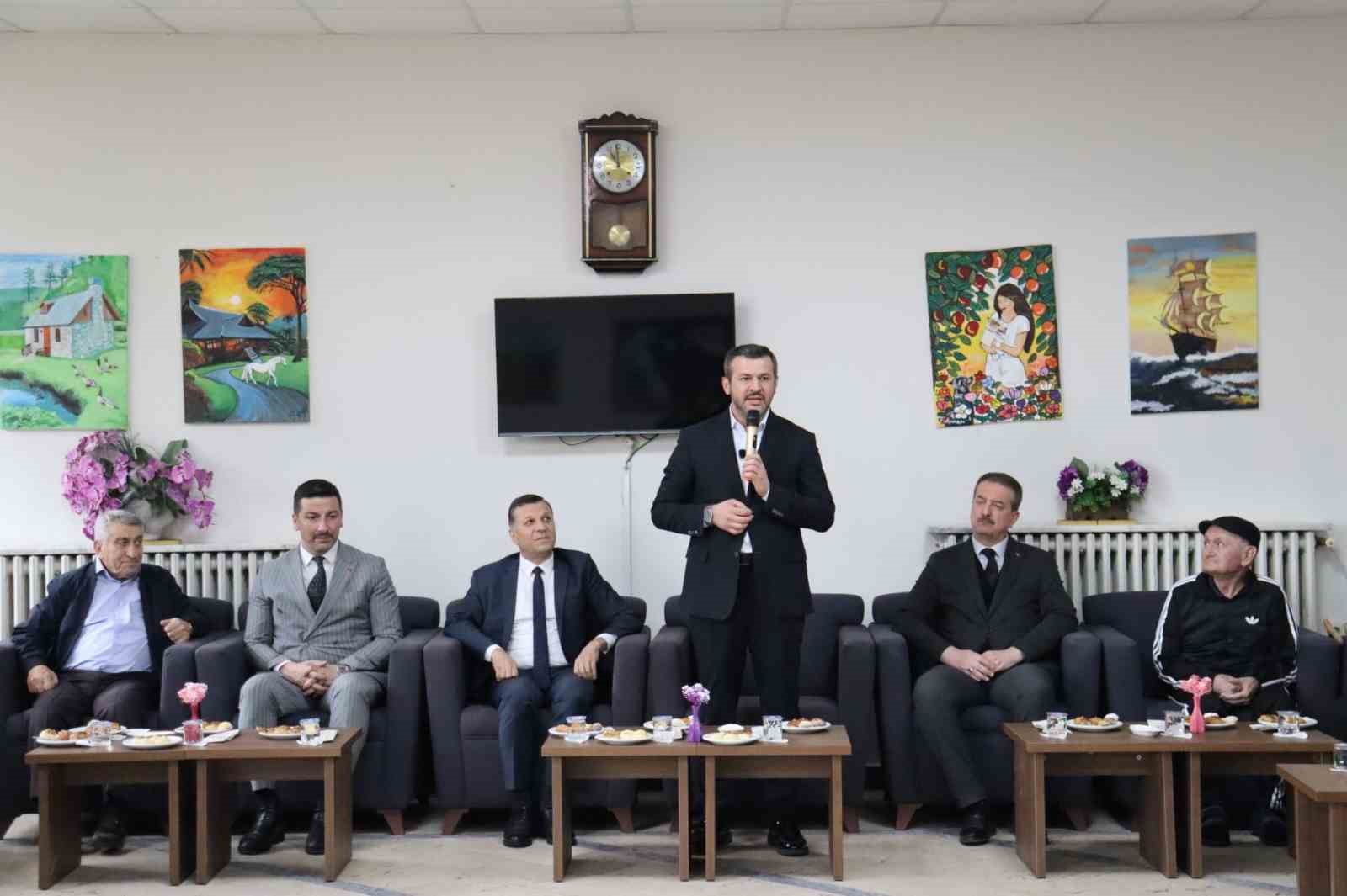 baskan cetinkayadan yaslilara vefa ziyareti 3 XS78FaKU