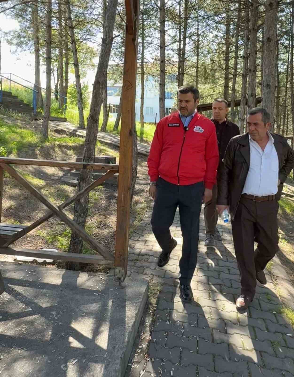 baskan cetinkayanin park gezisinde gordugu manzara sonrasi ilginc tepkisi 3 T4RWPvHk