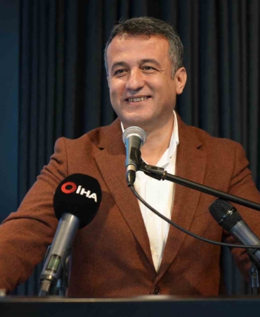 baskan-dogan-2026-butcemizin-yuzde-65i-yatirima-ayrildi-chpli-belediyelerde-bu-oran-yuzde-10-b5rYz529.jpg