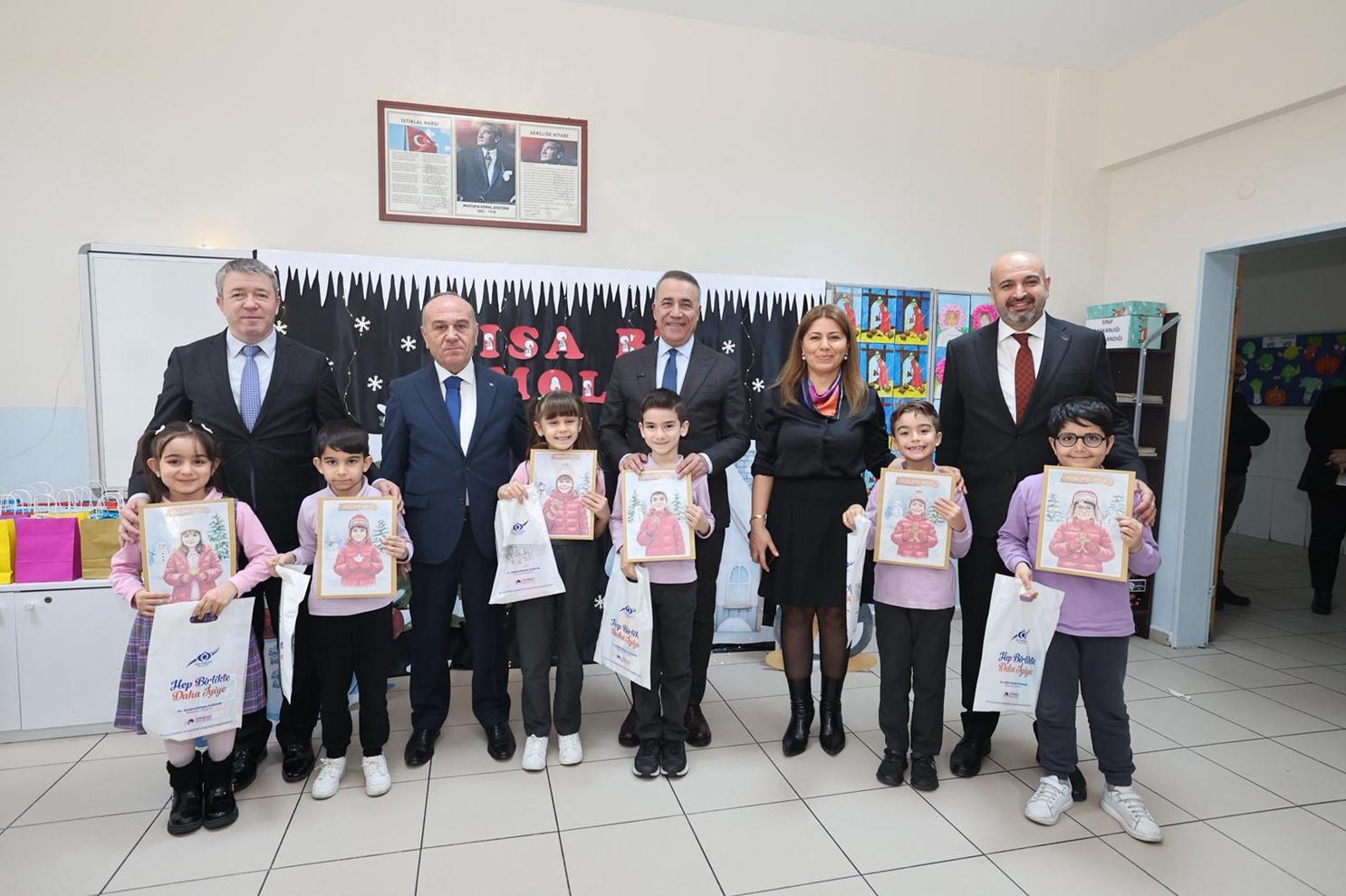 baskan dursun cocuklarin karne heyecanini paylasti 6 Qe6sjyuq
