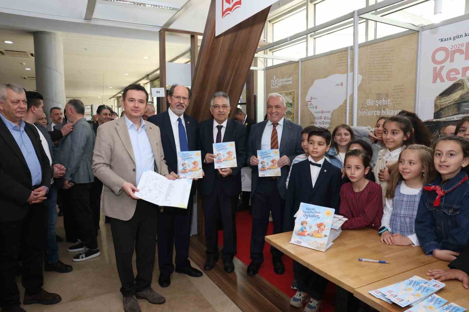 baskan erkan aydin bursa 23 kitap fuarinda cocuk yazarlarla bulustu 2 5cyKIZ3W