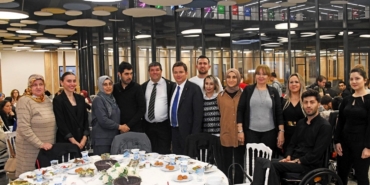 baskan-erkan-aydin-engelleri-sevgiyle-asti-jDfec4cj.jpg