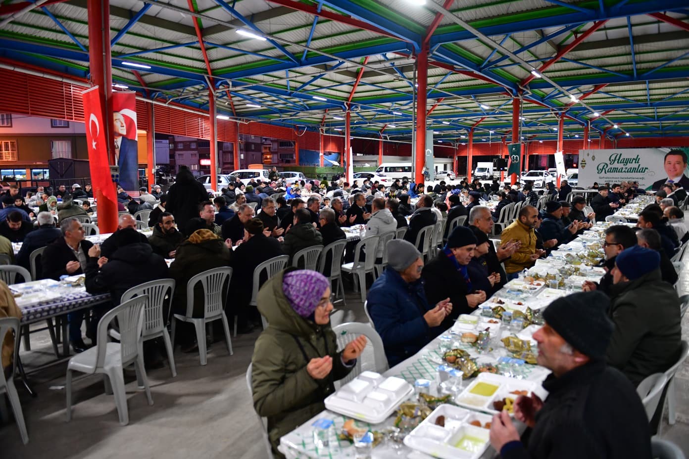 baskan erkan aydin panayirda vatandaslarla gonul sofrasinda bulustu 2 mhWR6ADc