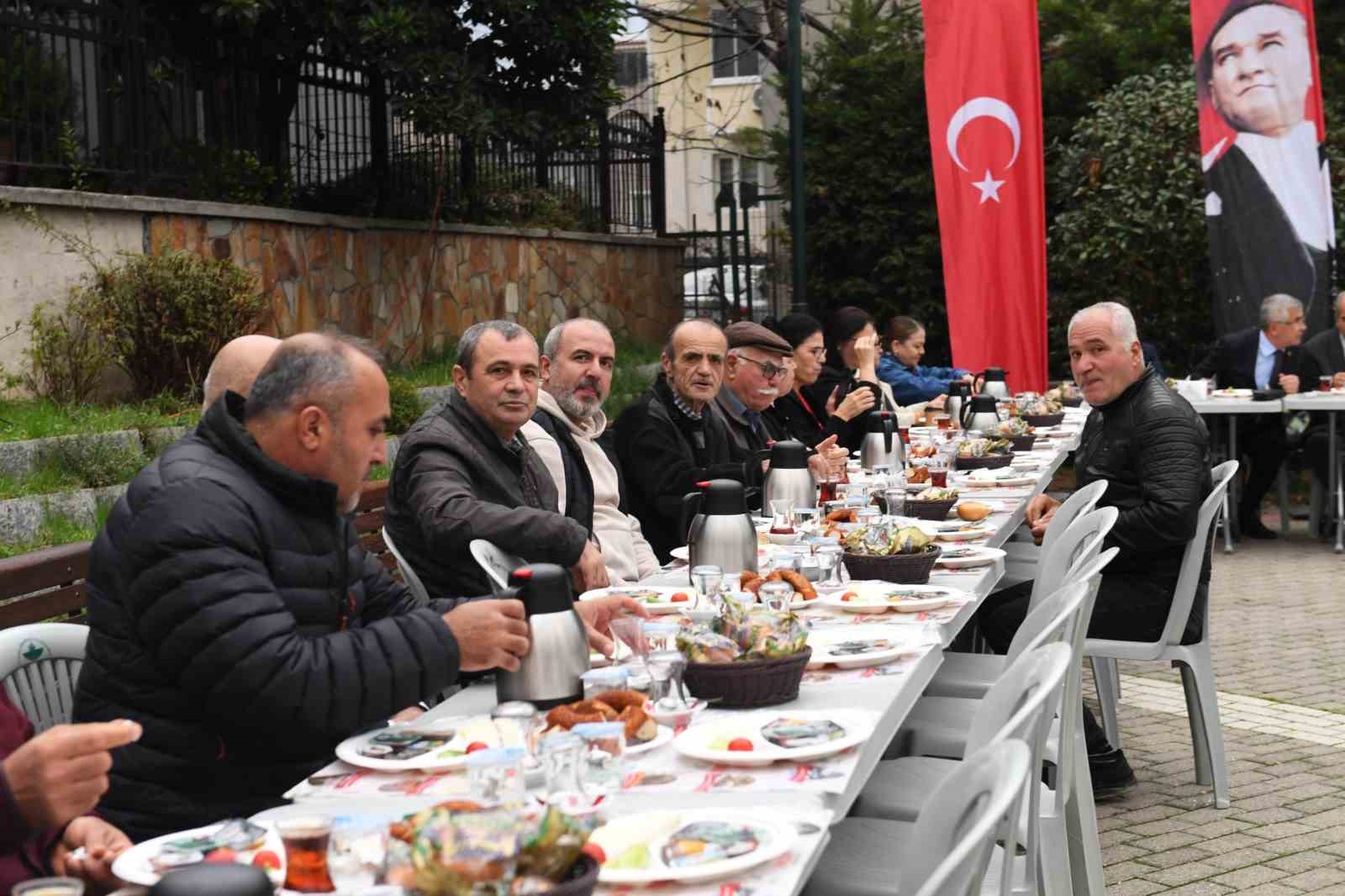 baskan erkan aydindan 15 yilda 35 mahalle bulusmasi 3 fz9pqXgX