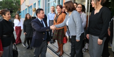baskan-erkan-aydindan-ogretmenler-gununde-anlamli-ziyaretler-uWkpEium.jpg