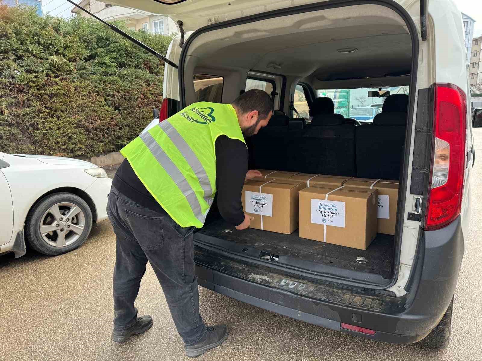 baskan erol ramazanda gonullere dokunan desteklerimizi surduruyoruz 3 ZFiZDVLy