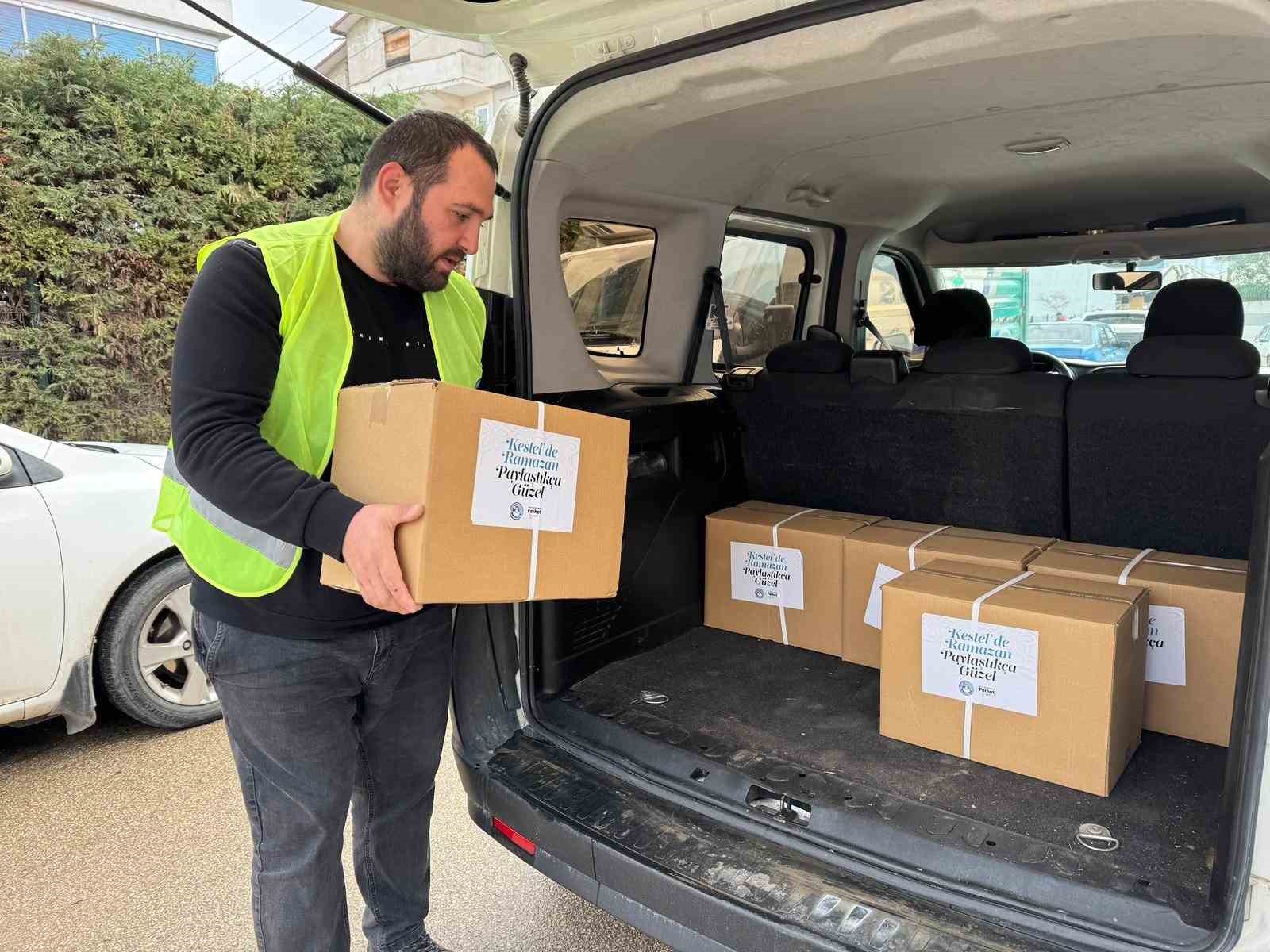 baskan erol ramazanda gonullere dokunan desteklerimizi surduruyoruz 4