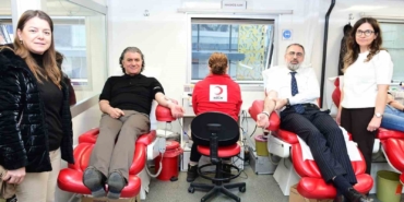 baskan-eroldan-anlamli-hareket-bir-unite-kan-bir-hayat-Me8cAkfX.jpg