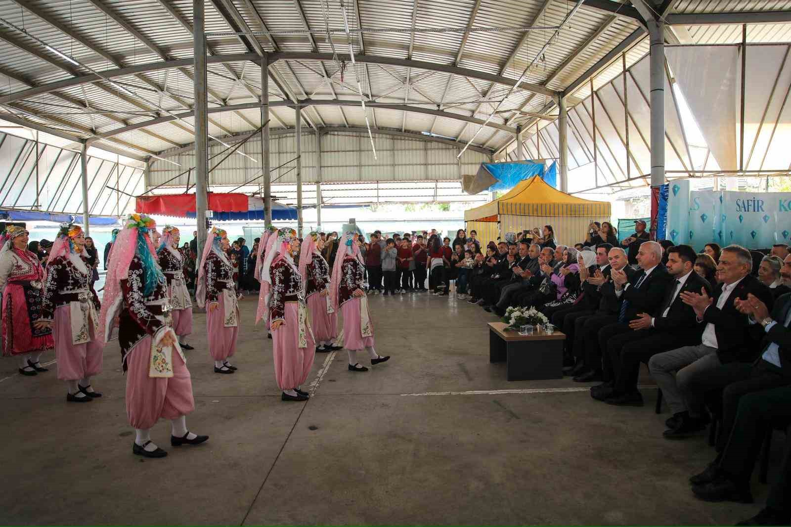 baskan faruk ozlu egitim bizim birinci onceligimiz 1 5tcUDLAT