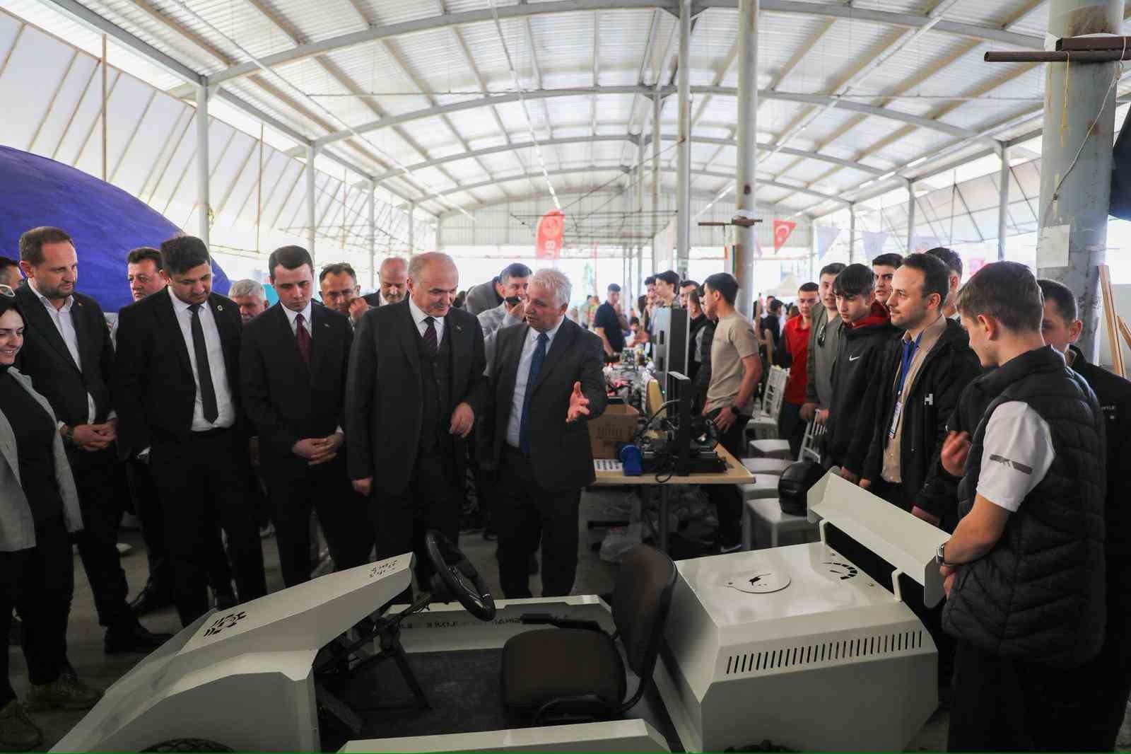 baskan faruk ozlu egitim bizim birinci onceligimiz 4 HnJ7ibfR