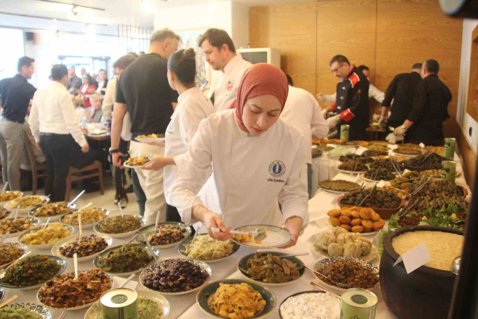 Başkan Güler: "Gastronomi ve turizmi öne çıkartmak için kolları sıvadık" 6 baskan guler gastronomi ve turizmi one cikartmak icin kollari sivadik 2 i7NX8Xim
