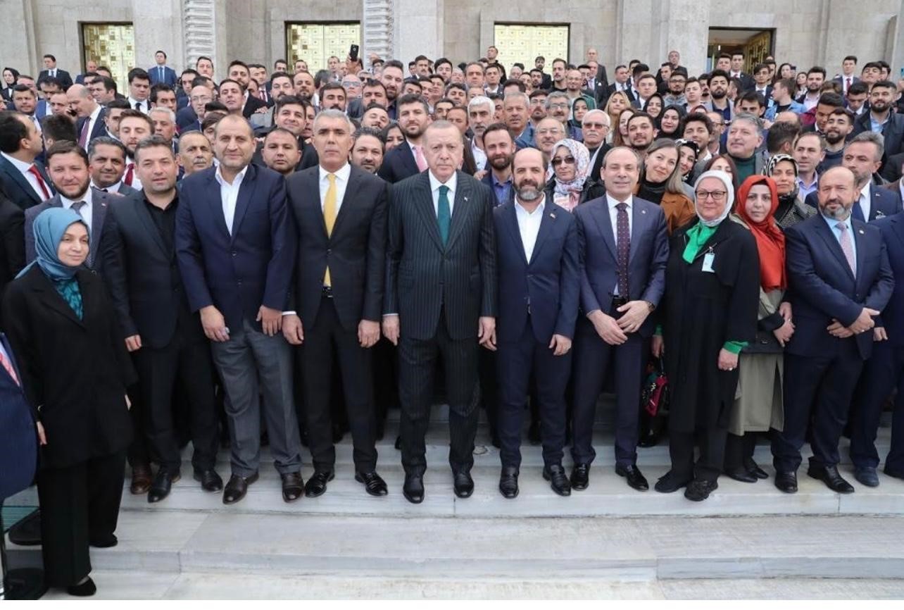 baskan gunduz cumhurbaskanimiz dunyaya yon veren kuresel liderdir 0 mufwYUrG