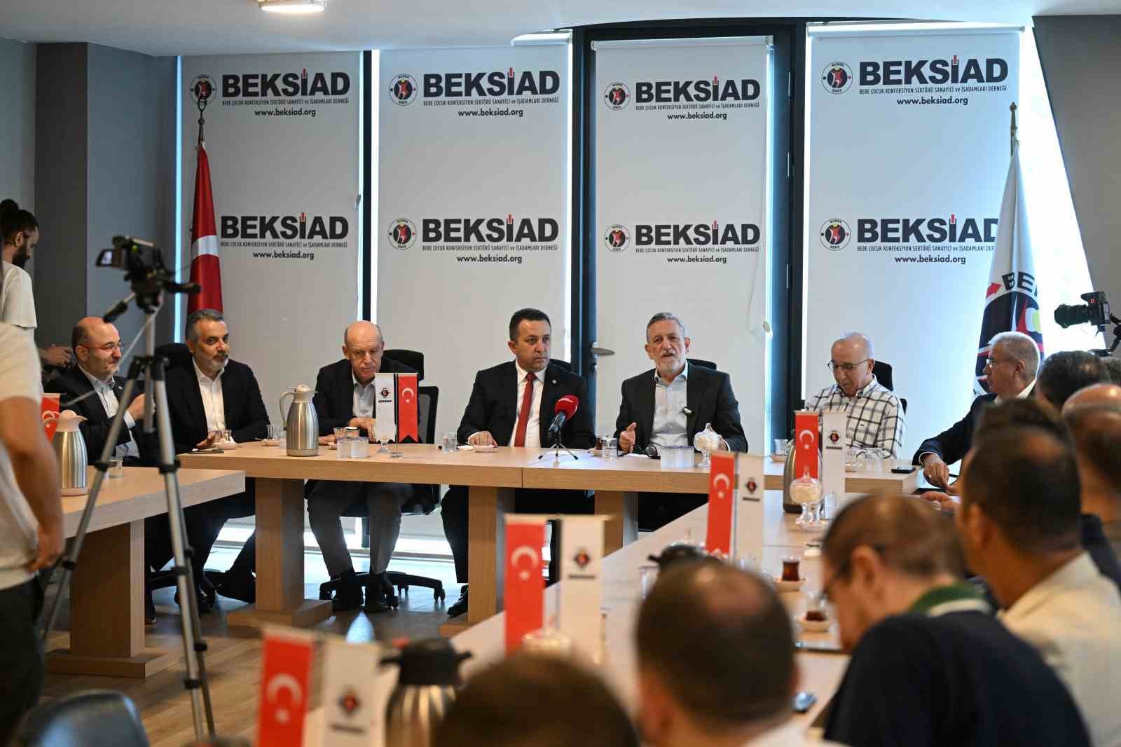 Başkan İbrahim Burkay BEKSİAD üyeleriyle bir araya geldi 4 baskan ibrahim burkay beksiad uyeleriyle bir araya geldi 0 cYNUBSXg