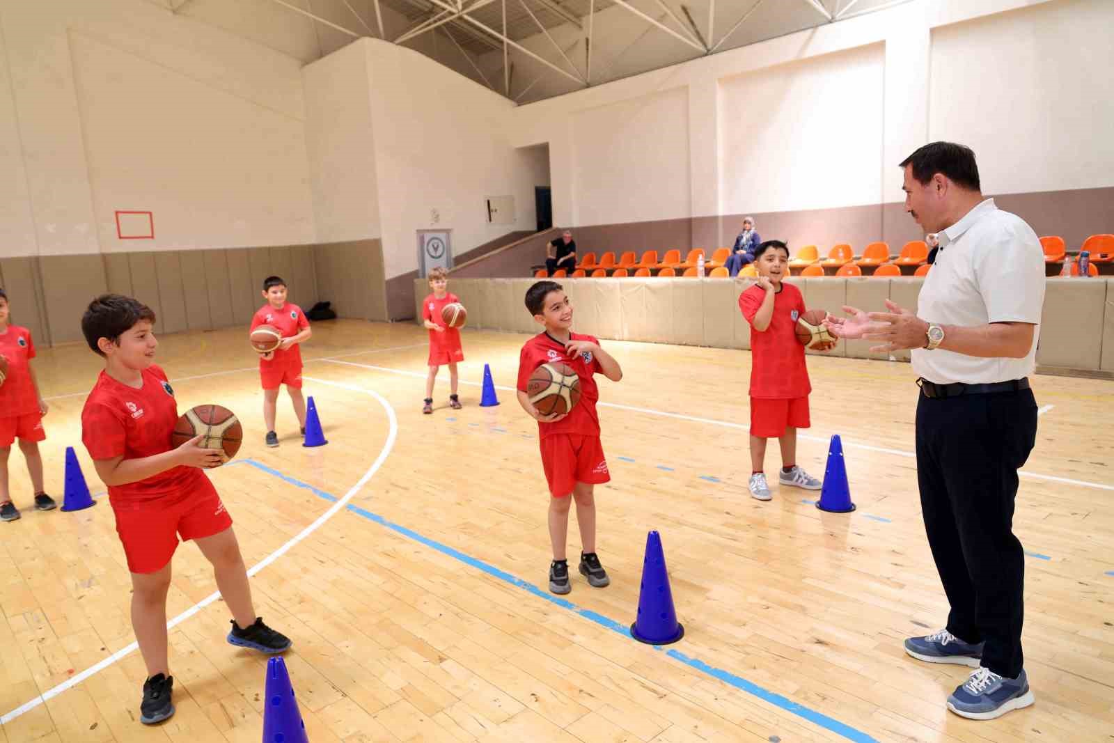Başkan Kılca, "Çocuklarımızı hayallerine yaklaştırıyoruz" 5 baskan kilca cocuklarimizi hayallerine yaklastiriyoruz 1