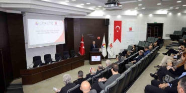 baskan-kivanc-tobb-sikago-100-milyar-dolarlik-hedefe-giden-yolda-stratejik-bir-adimdir-VbXbrZQL.jpg