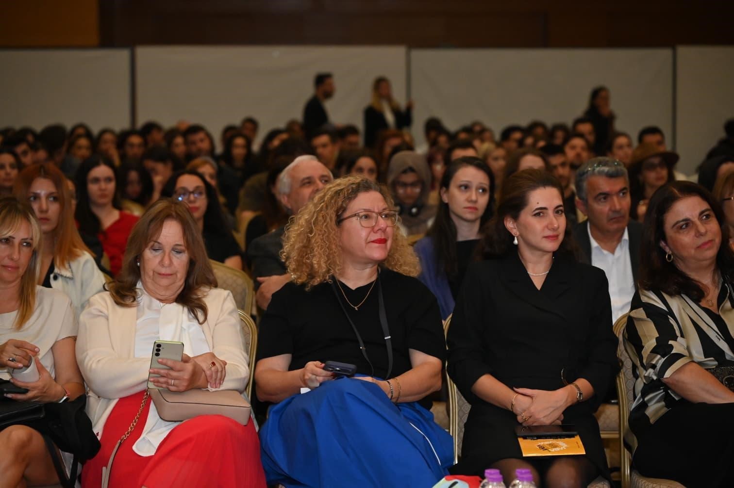 Başkan Kocagöz: "Antalya’nın geçmişine sahip çıkan ve geleceğini düşünen bir vizyonun buluşmasına hep beraber tanıklık ediyoruz" - IABA 2025, Kepez’de kapılarını açtı 5 baskan kocagoz antalyanin gecmisine sahip cikan ve gelecegini dusunen bir vizyonun bulusmasina hep beraber r362HJsh