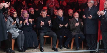 baskan-mustafa-bozbeyden-deprem-bolgesine-ziyaret-9fPT2DJW.jpg