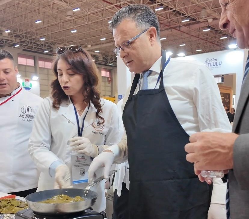 baskan onluk giydi alasehiri emittte tanitti 0 dCYTHine
