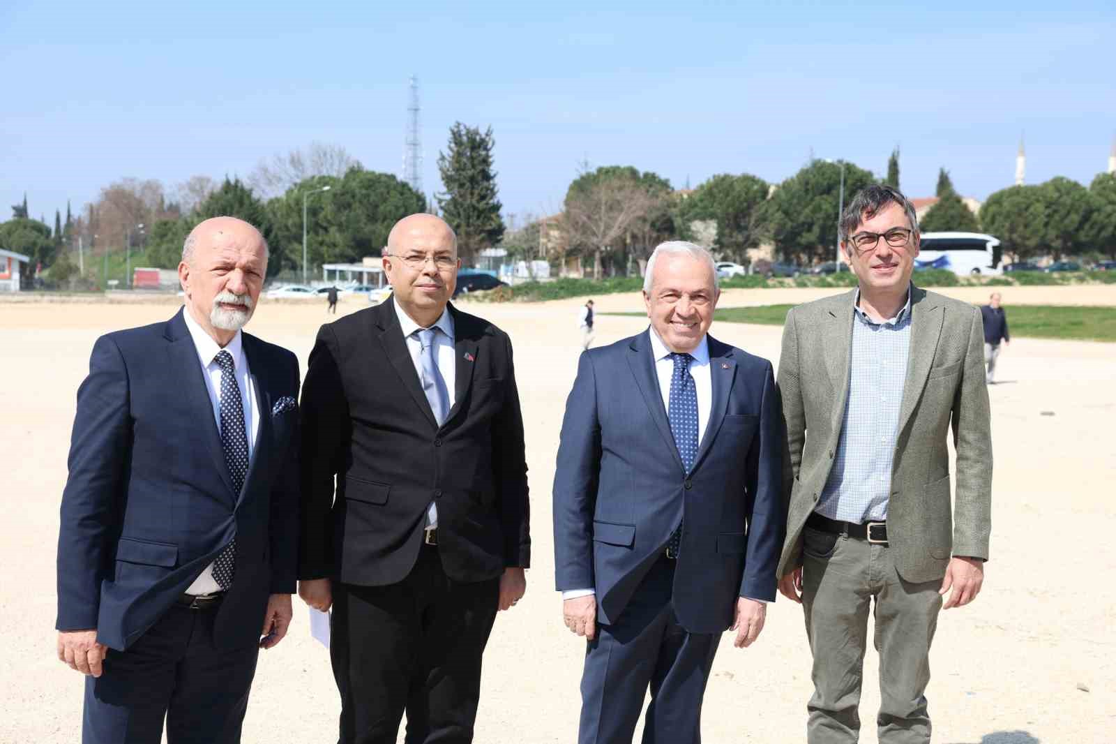 baskan ozdemir niluferin kalbi ve gelecegi satilik degildir 0 yLz66q1n