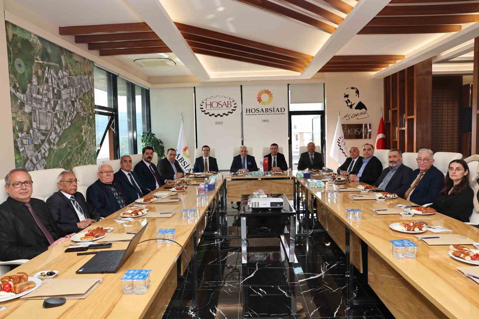 baskan ozdemir sanayicilerle ortak akil toplantisinda bulustu 1 OBB5DypG