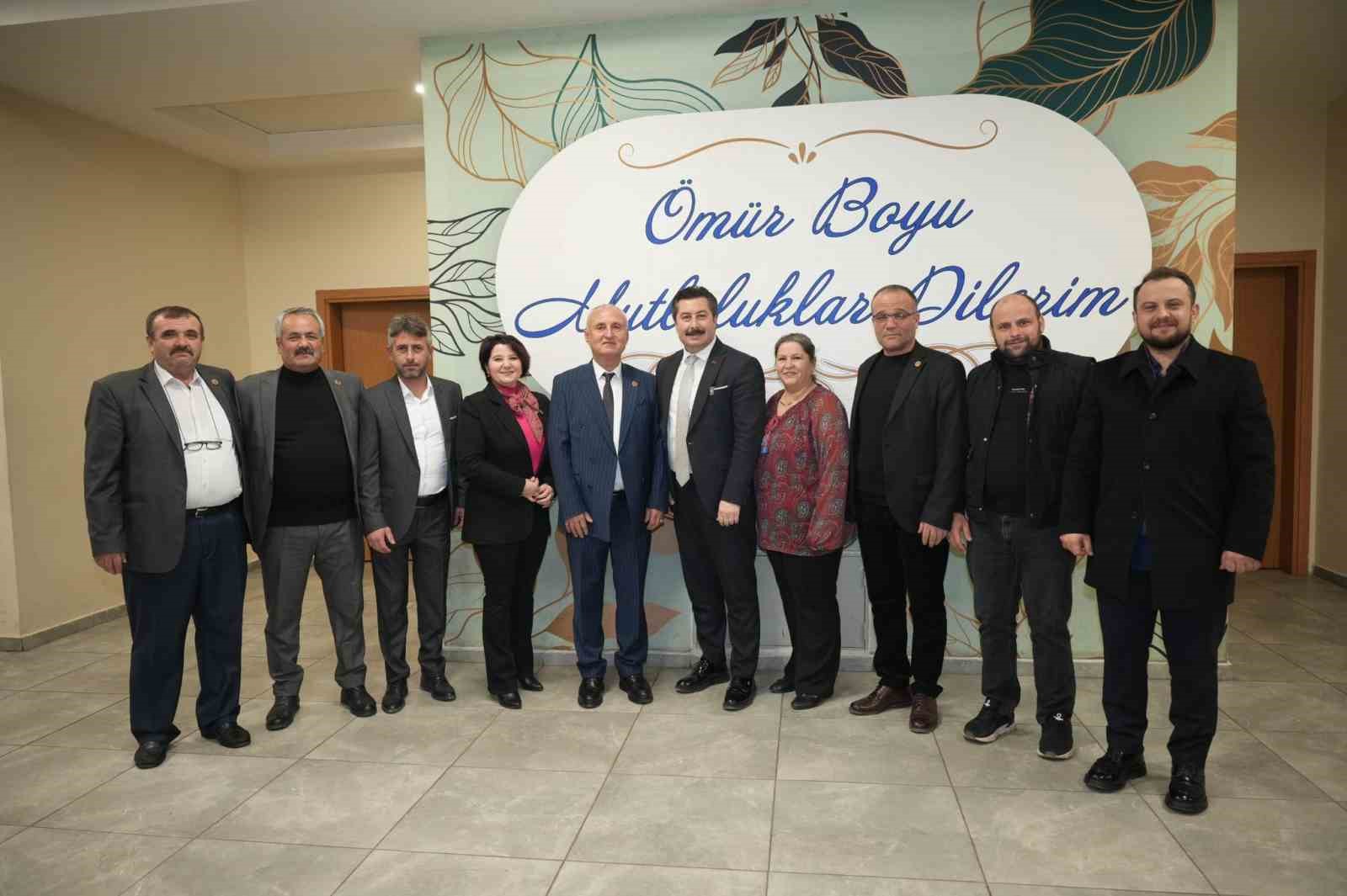 baskan ozel muhtarlar bizim en yakin mesai arkadasimiz 1 NbpwOrVM