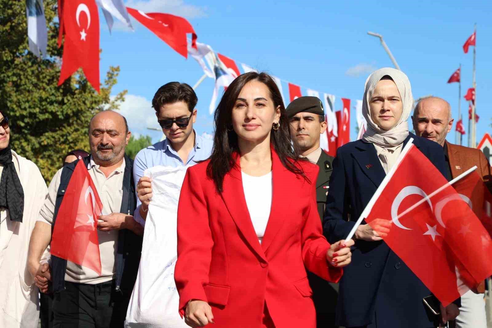 Başkan Özlem Vural Gürzel’den ihale iddialarına net yanıt: "Görevde değildim" 5 baskan ozlem vural gurzelden ihale iddialarina net yanit gorevde degildim 1 PDkCv1Qr
