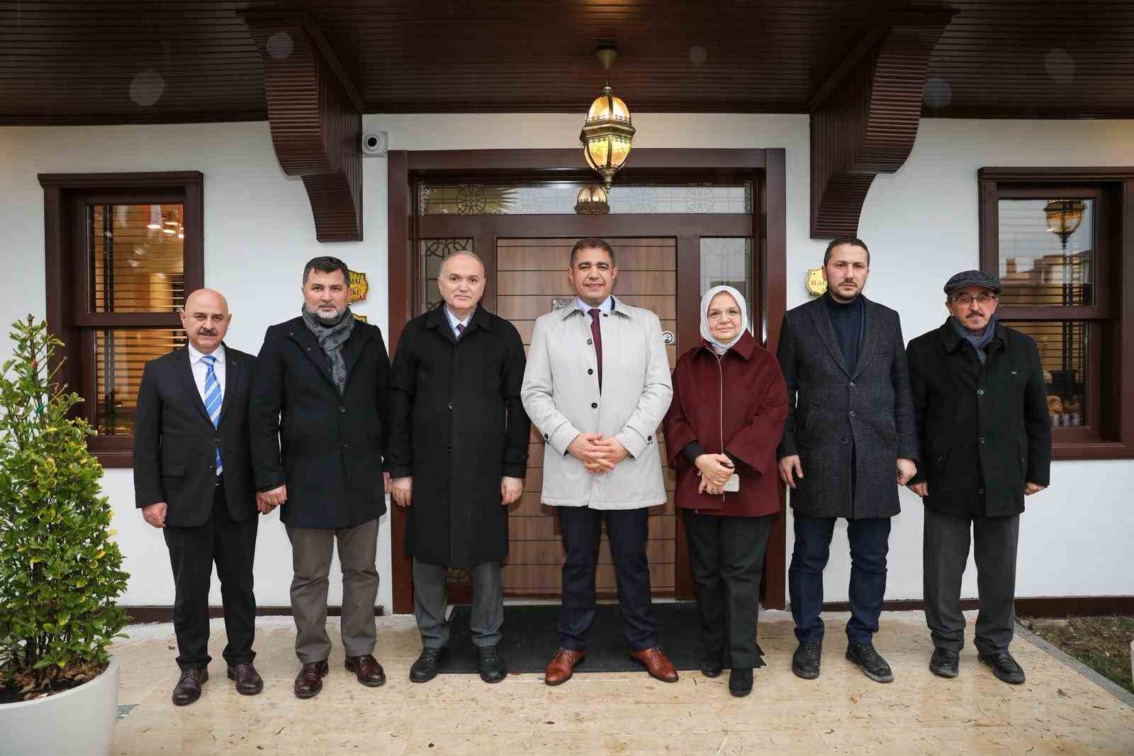 baskan ozlu bu yil 3 kutuphaneyi acmayi hedefliyoruz 2 iuSmOtjW