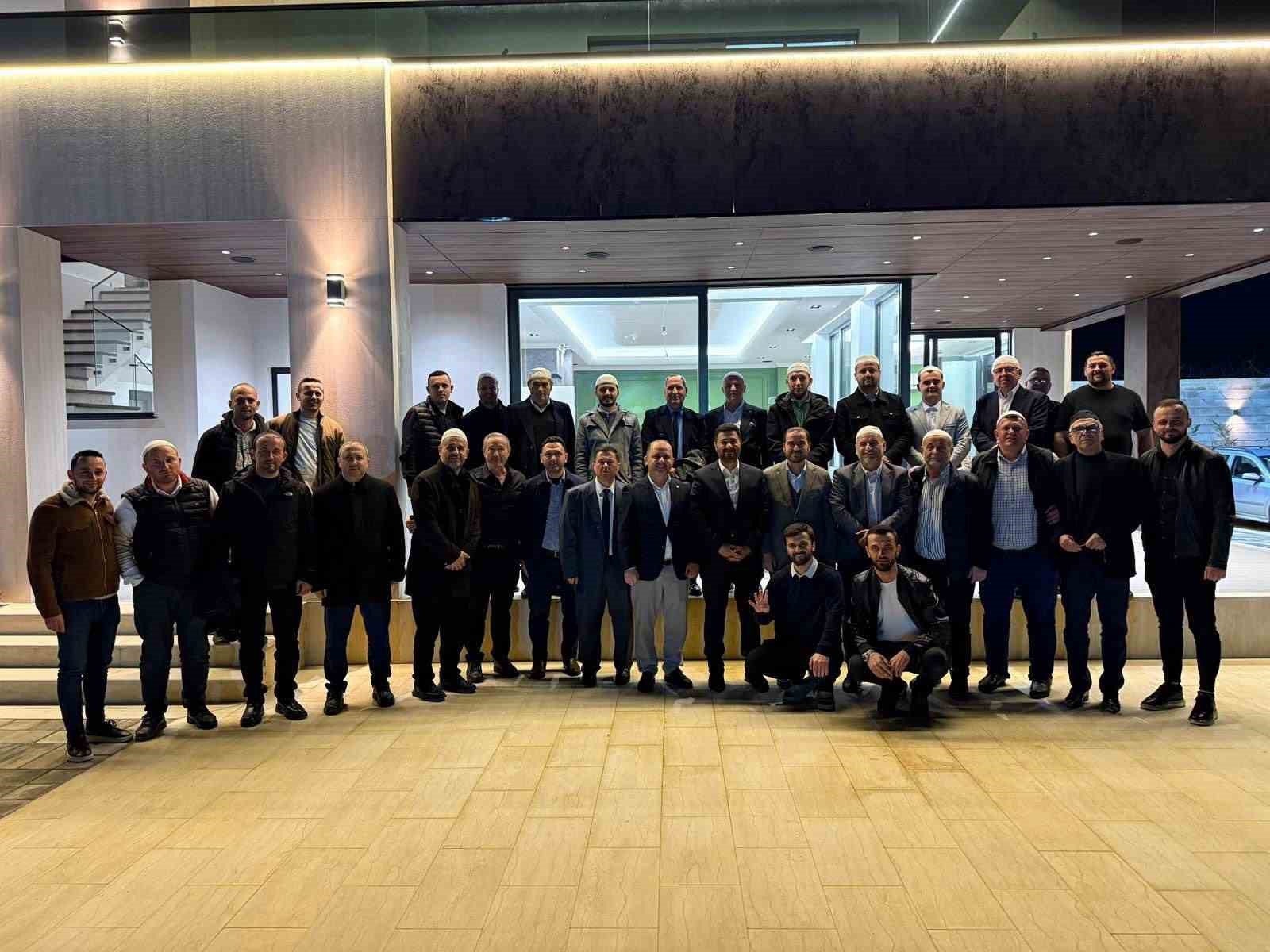 baskan oztekin balkanlarda vatandaslarla iftar sofrasinda bulustu 2 cciBejHz