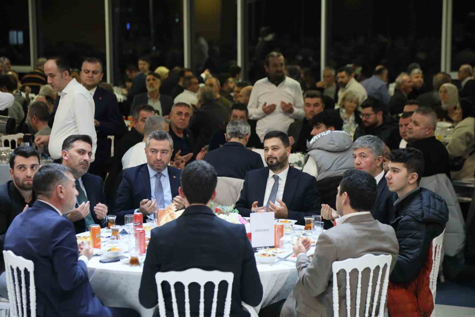 baskan oztekin stk temsilcileriyle gonul sofrasinda bulustu 2 IE588Zrr