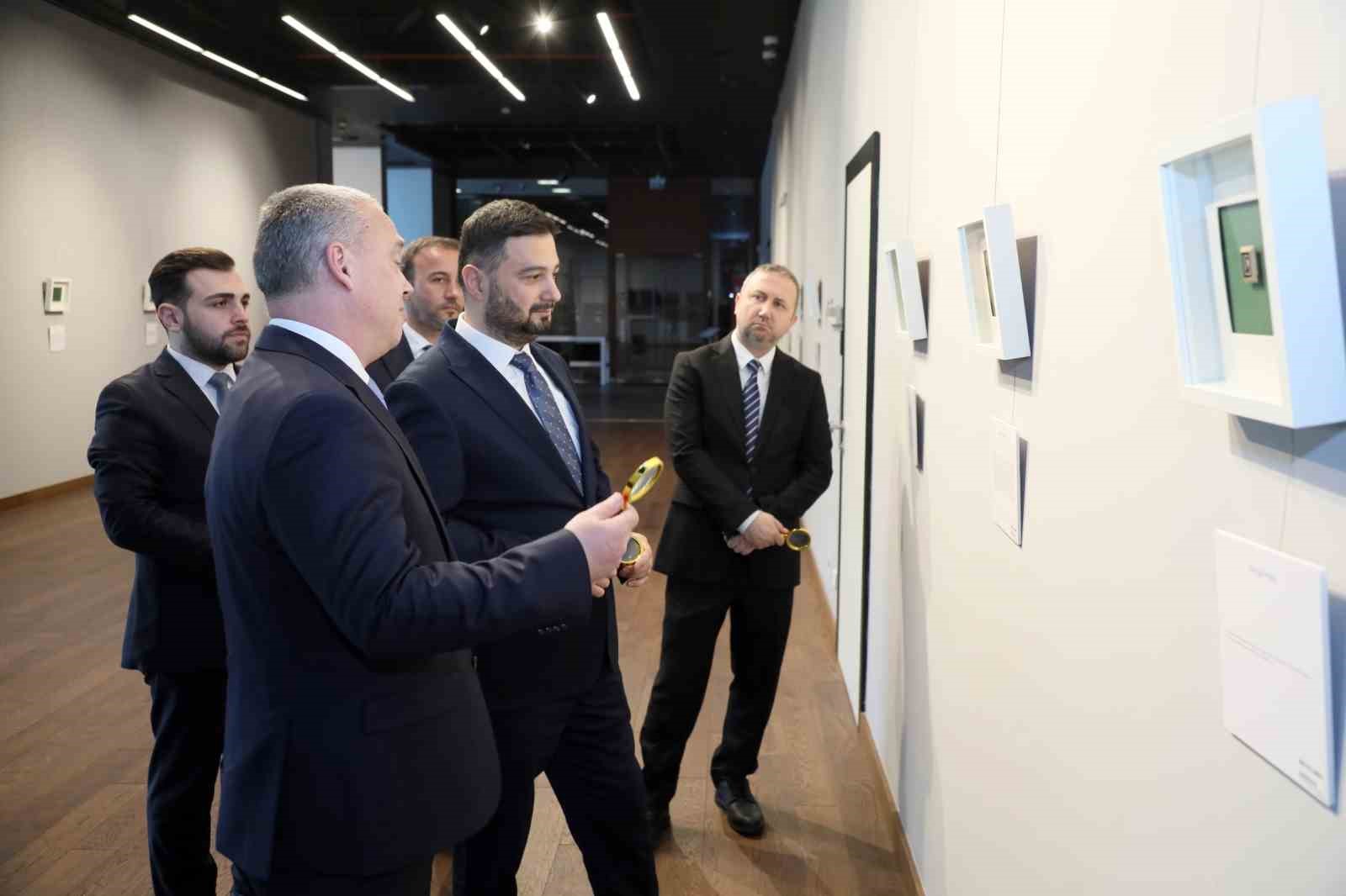 baskan oztekinden laszlo kellera iade i ziyaret 5 nTUYCCvk