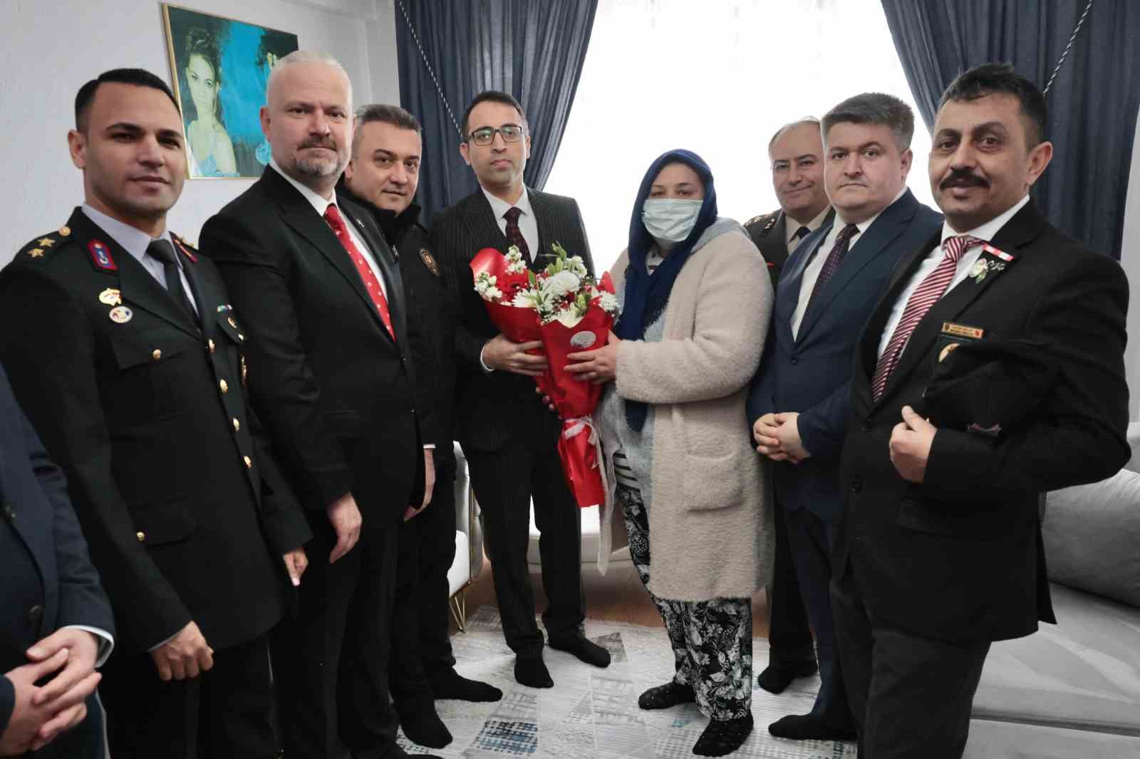 baskan pehlivan sehit ailelerini ziyaret etti basimizin tacisiniz 5 uhnGpbOy