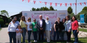 baskan-sadi-ozdemir-anneler-gununu-bizim-ev-katilimcilariyla-kutladi-Diz27OIZ.jpg