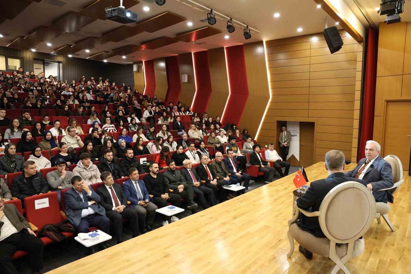 baskan sadi ozdemir genclerle bulustu 2 VhDtOVNN