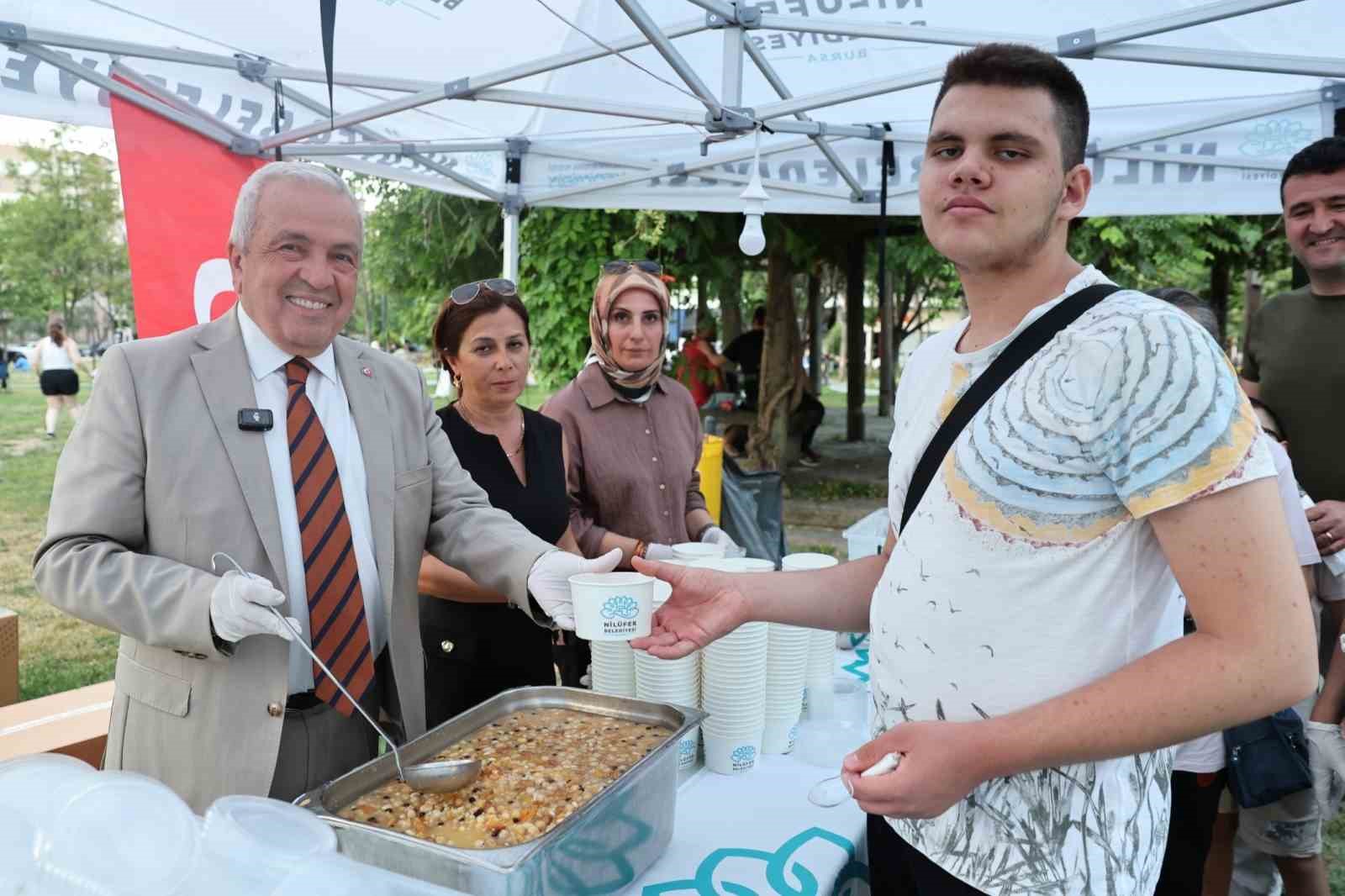 Başkan Şadi Özdemir, İhsaniyeliler ile buluştu 6 baskan sadi ozdemir ihsaniyeliler ile bulustu 2 CiSeyPDE
