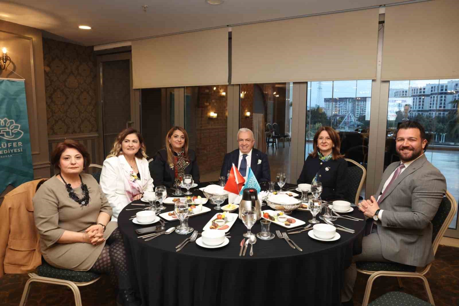 baskan sadi ozdemir nilufer bir kadin kentidir 3 BauFRZAs