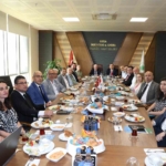 baskan-sadi-ozdemir-sanayicilerle-bulustu-W7DfhOfB.jpg