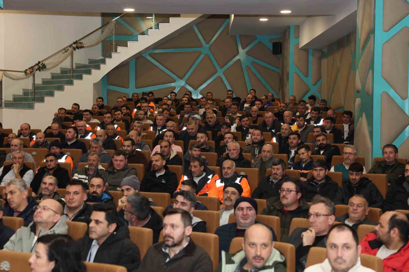 baskan sadi ozdemir temizlik iscileri ile bulustu 5 zYb5qrjv