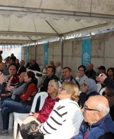 baskan-sadi-ozdemir-vatandaslarin-sorun-ve-taleplerini-mahallesinde-dinledi-Ix86hieX.jpg
