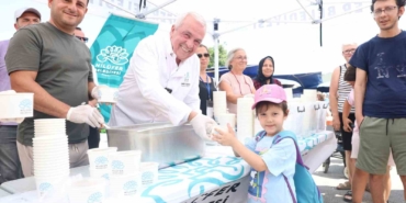 baskan-sadi-ozdemirden-asure-ikrami-L283Gcq8.jpg