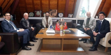baskan-sadi-ozdemirden-bursaspora-tebrik-ziyareti-kfu1iqII.jpg