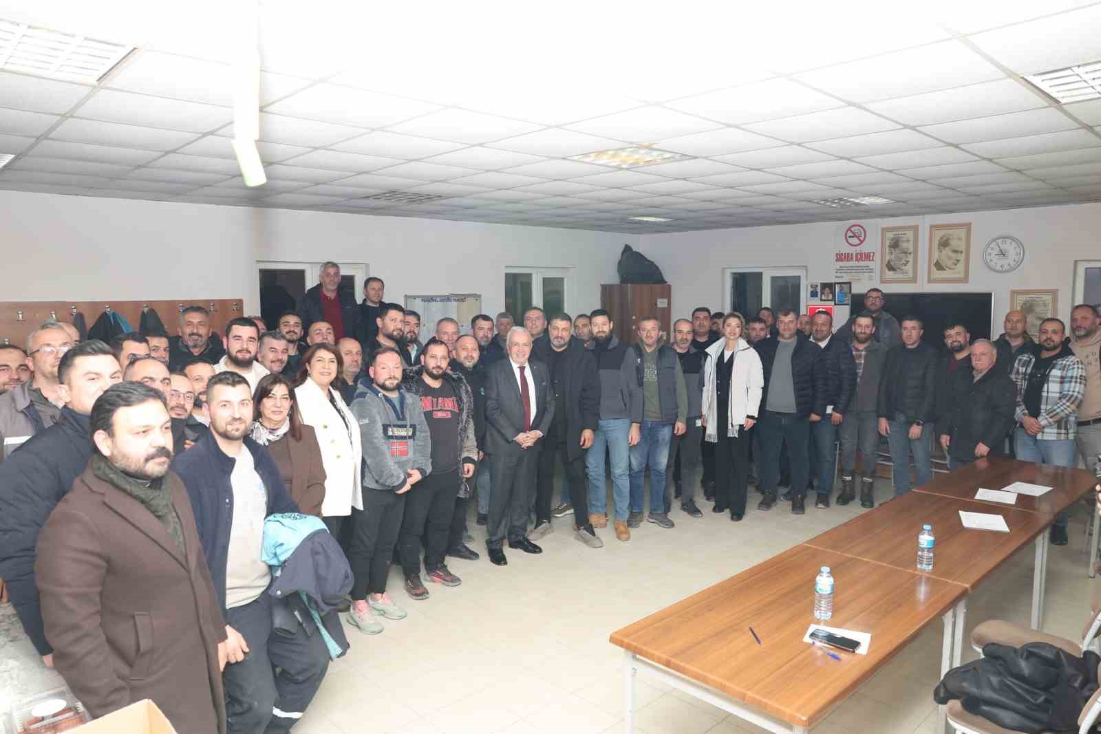 baskan sadi ozdemirden karla mucadele ekiplerine tesekkur 0 29sG9TOM