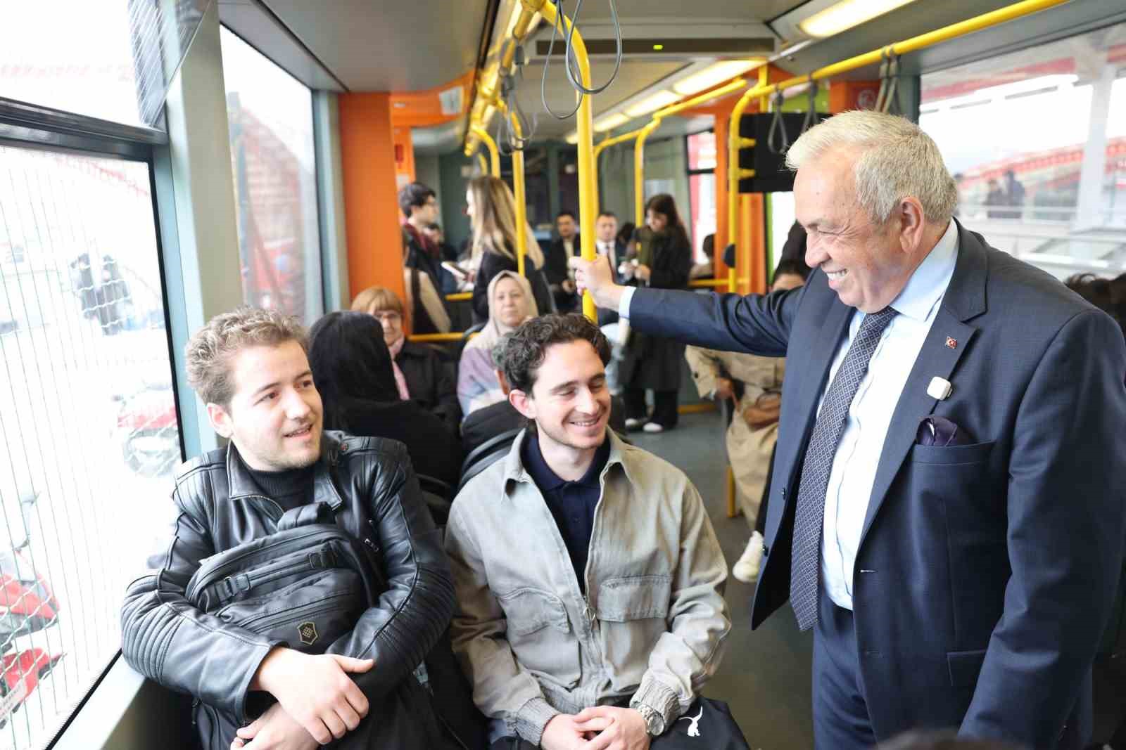 baskan sadi ozdemirden mesai oncesi metro surprizi 2 aF8HYOHm
