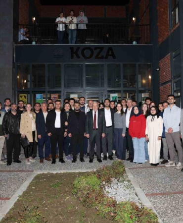 baskan-sadi-ozdemirden-universitelilere-vize-morali-ps9QamBV.jpg