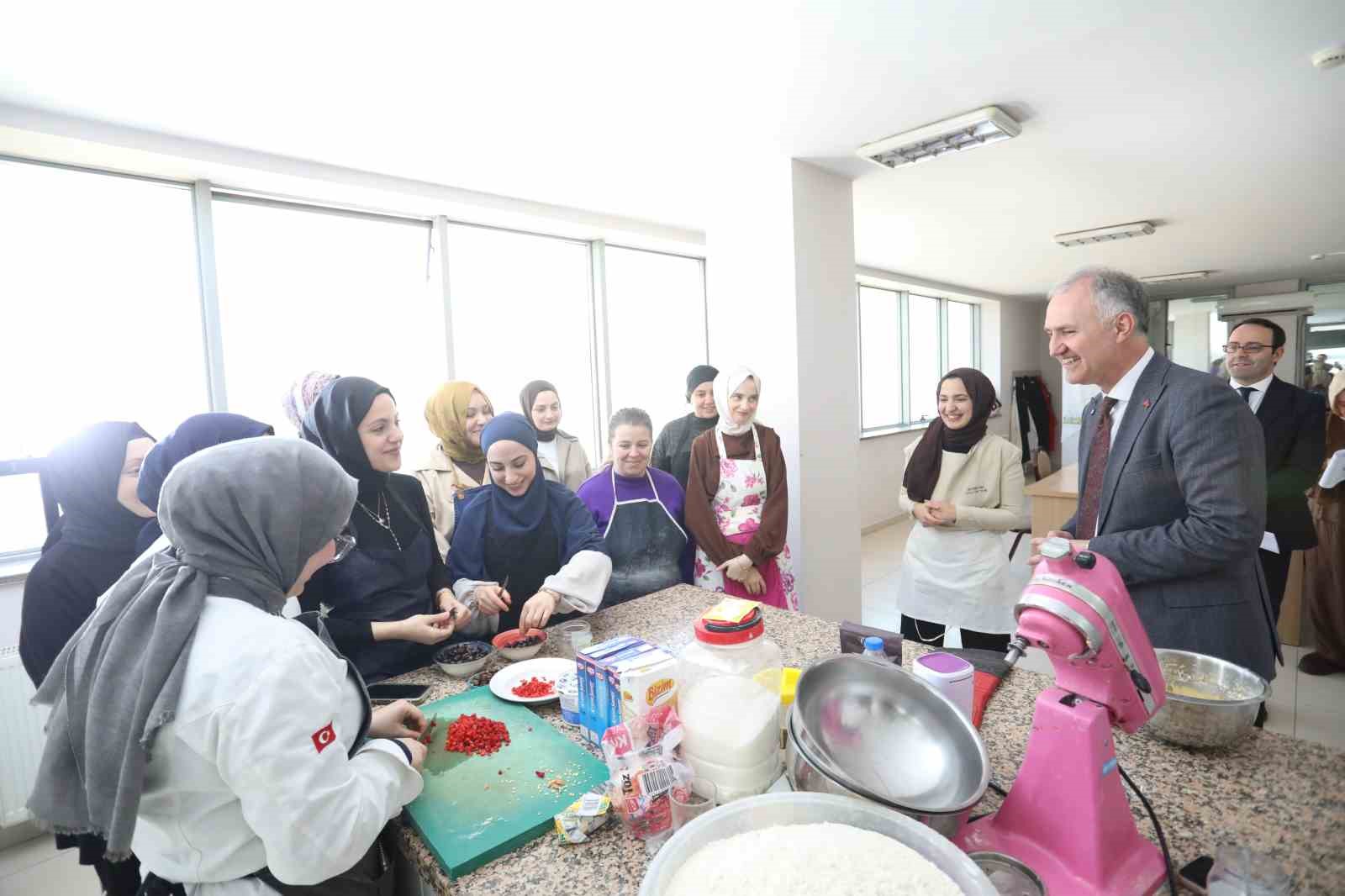 baskan tabandan inesmek kursiyerlerine ziyaret 5 GkSF2gKH