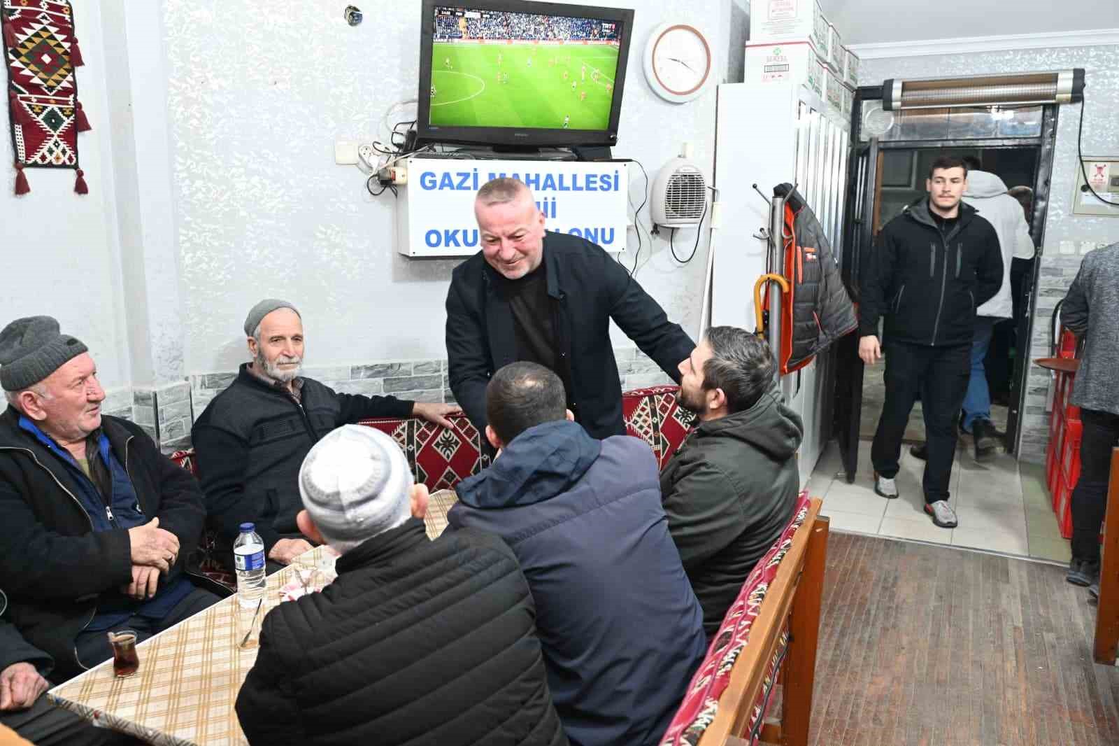 baskan teravih sonrasi vatandaslarla bulustu 2 59ymyYcO