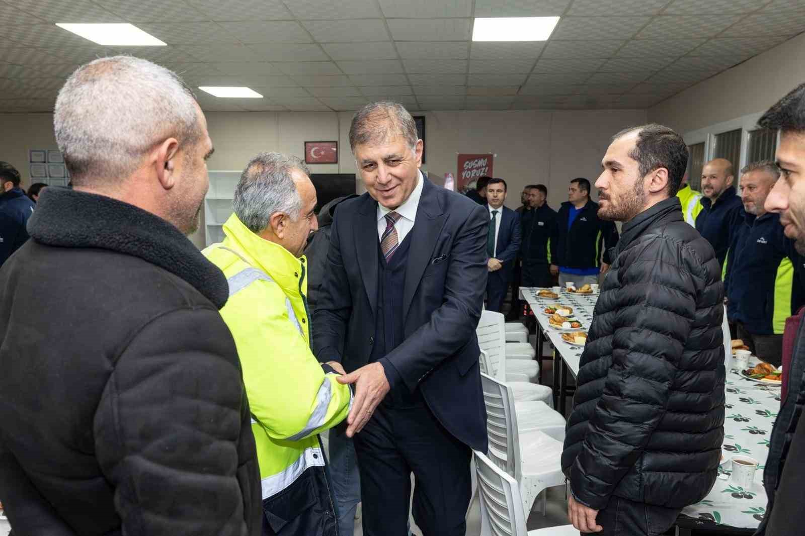 baskan tugay mesaiye emekci ile basladi 4 hz8yJqe9
